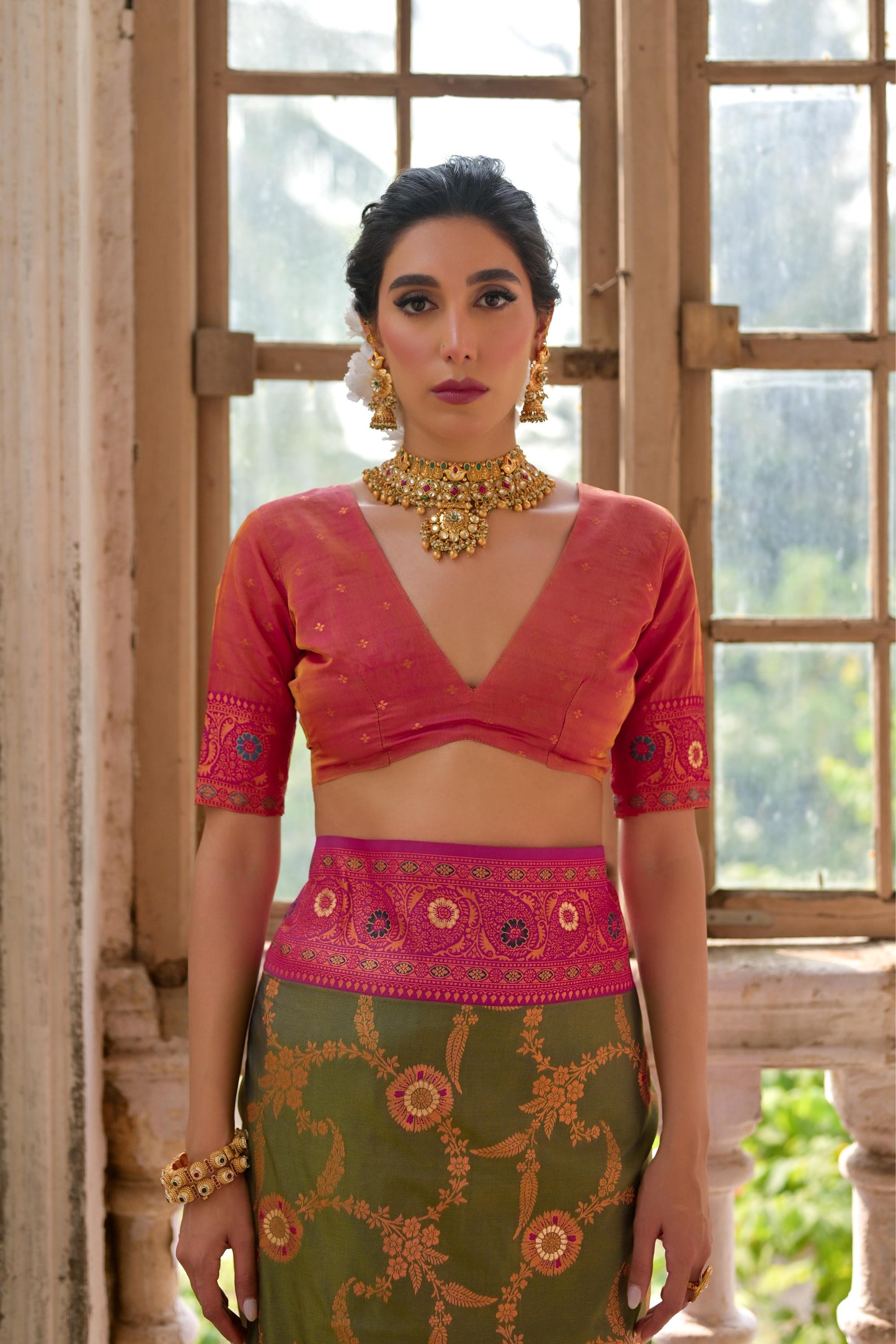 Floral Woven Zari Banarasi Soft Silk Saree