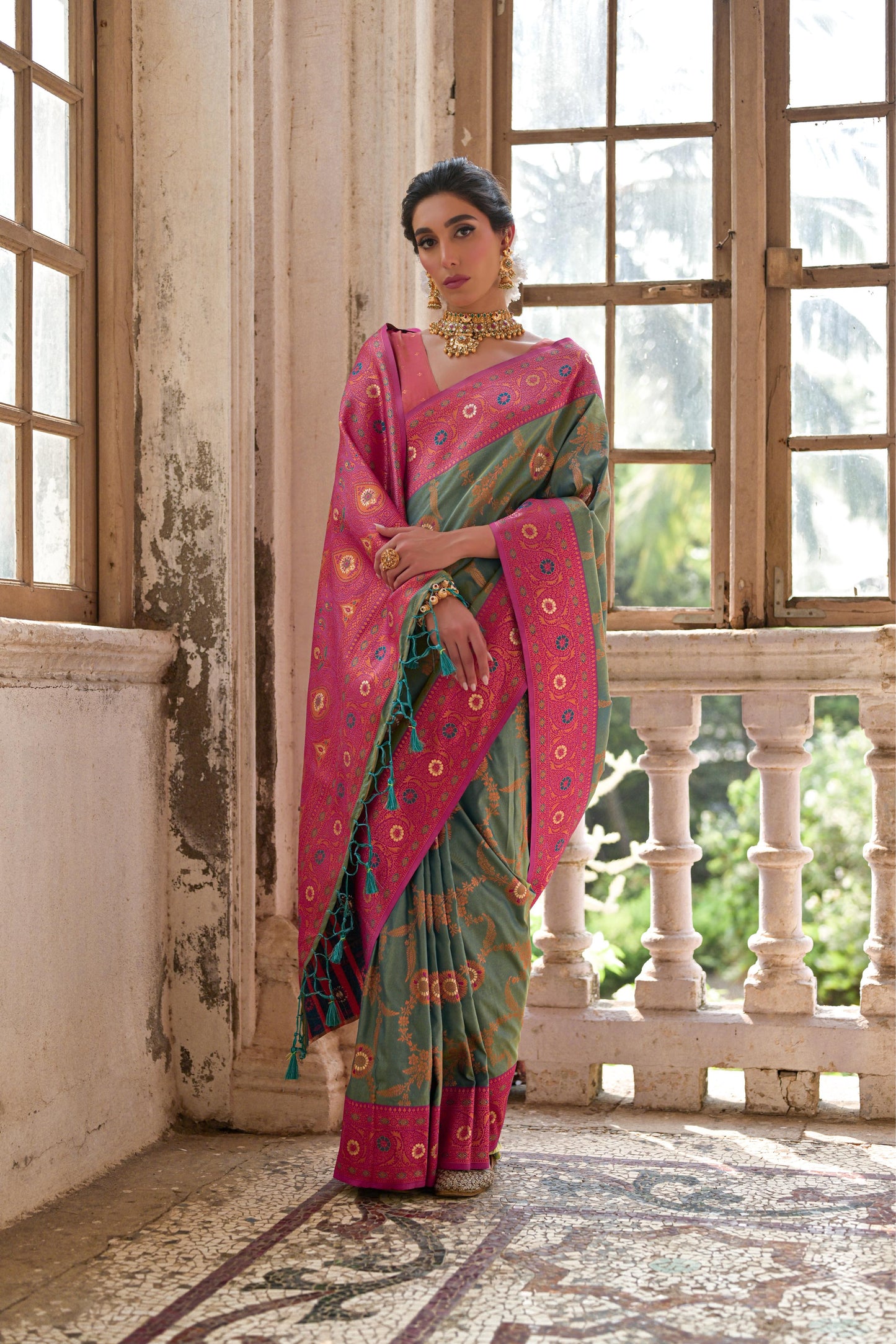 Floral Woven Zari Banarasi Soft Silk Saree