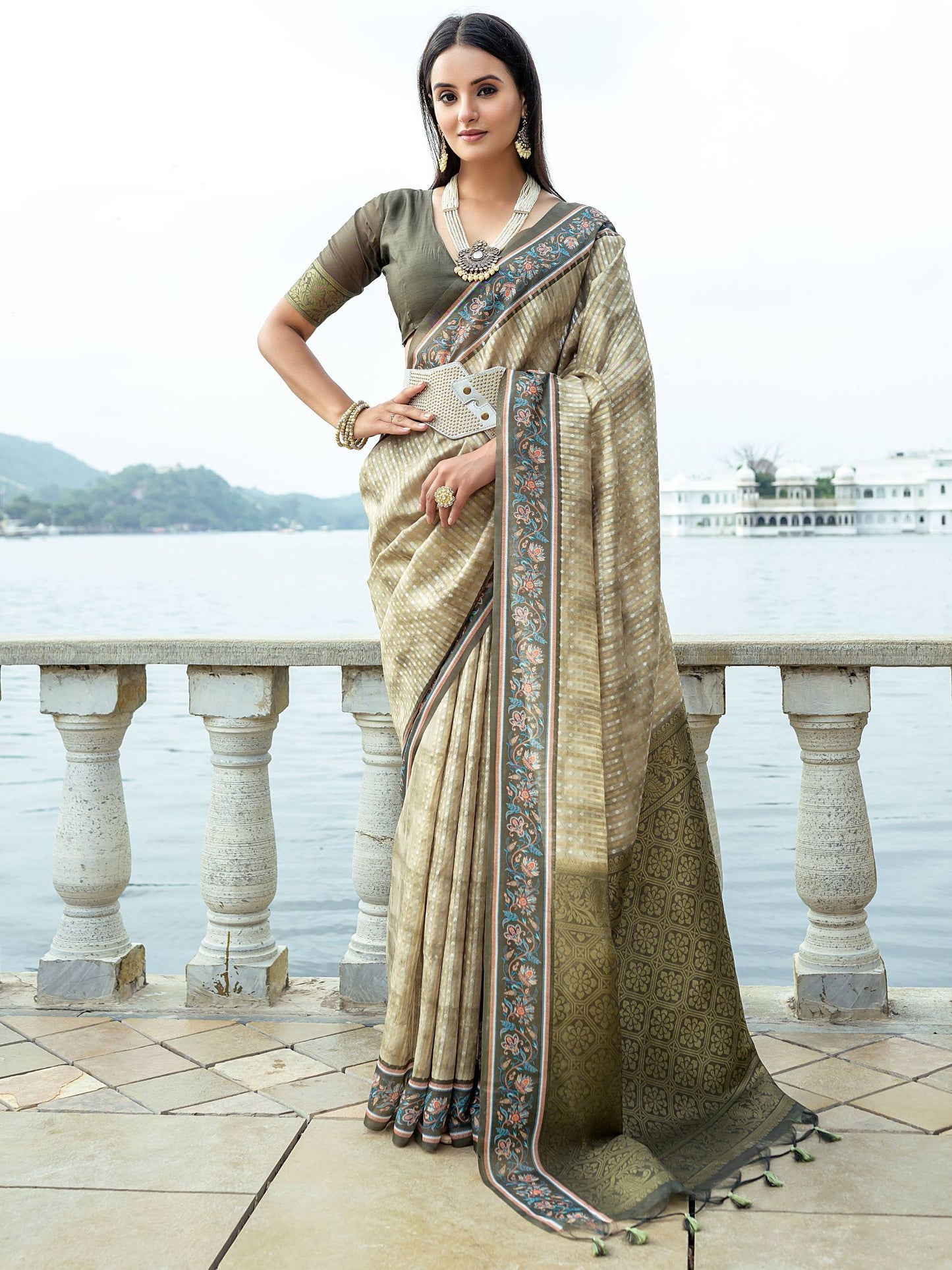 Soft Silk Saree with Contrast Rich Zari Pallu and Border