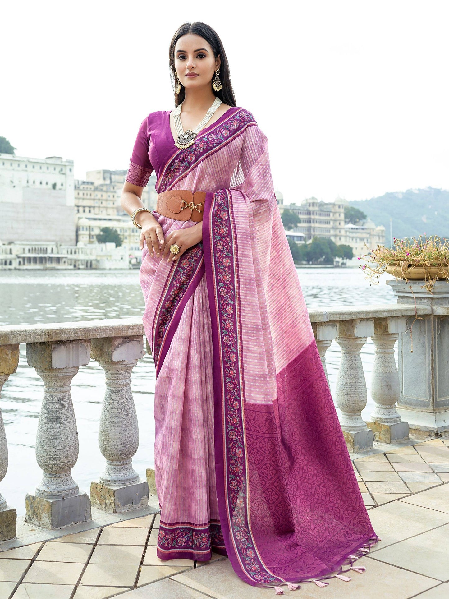 Soft Silk Saree with Contrast Rich Zari Pallu and Border