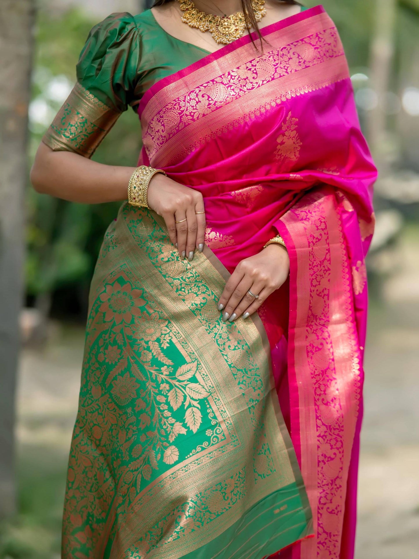 Banarasi Katan Silk Saree with Un-Stitch Weaving Blouse