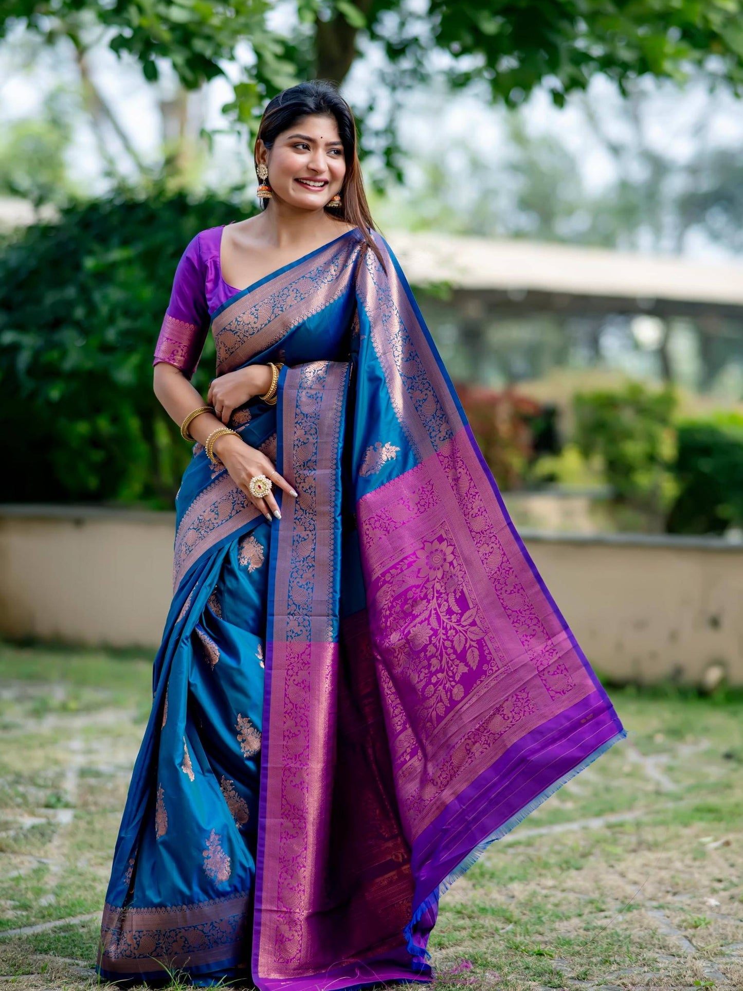 Banarasi Katan Silk Saree with Un-Stitch Weaving Blouse