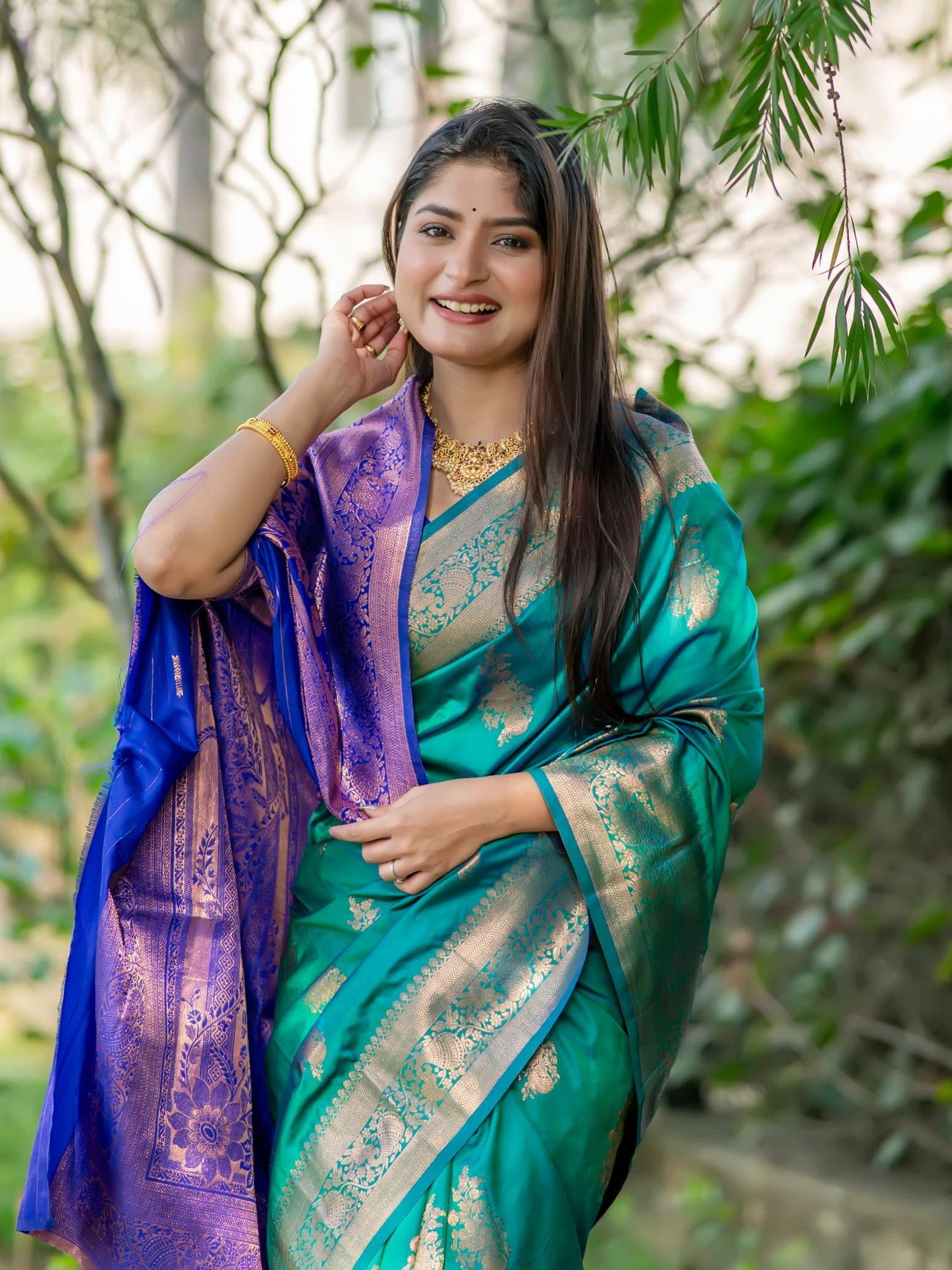 Banarasi Katan Silk Saree with Un-Stitch Weaving Blouse