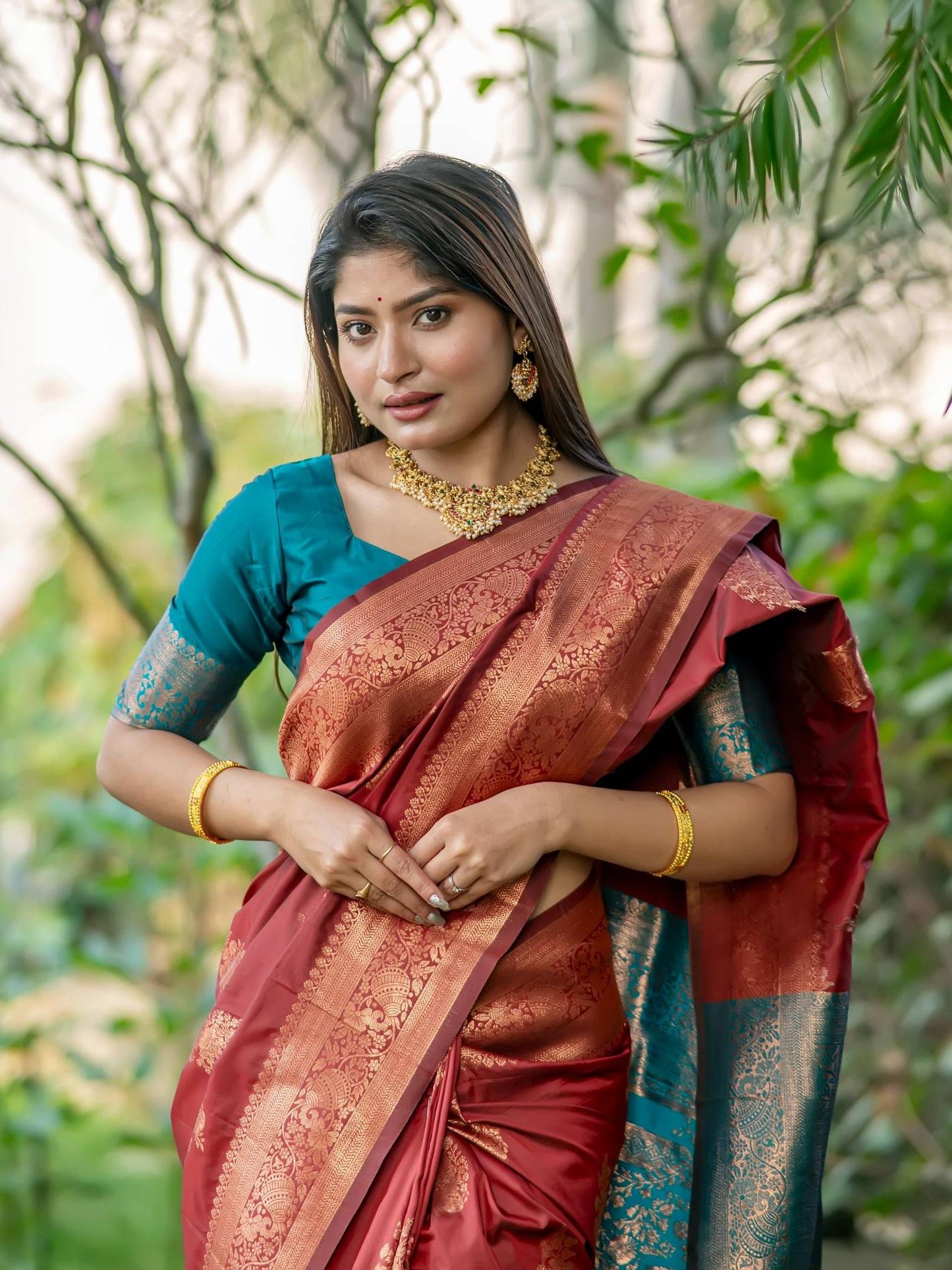 Banarasi Katan Silk Saree with Un-Stitch Weaving Blouse