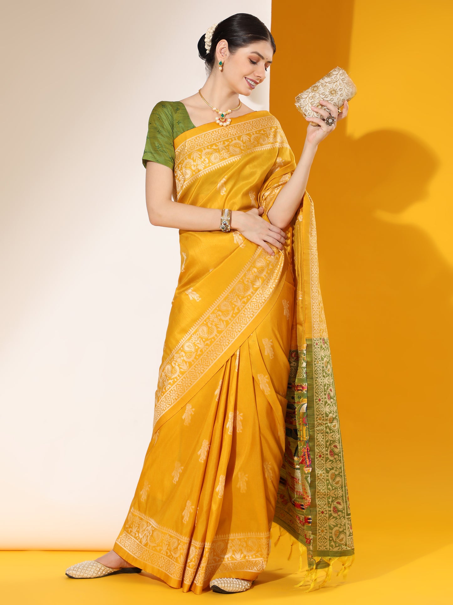 Baarat 3 -Handloom Weaving Silk Saree