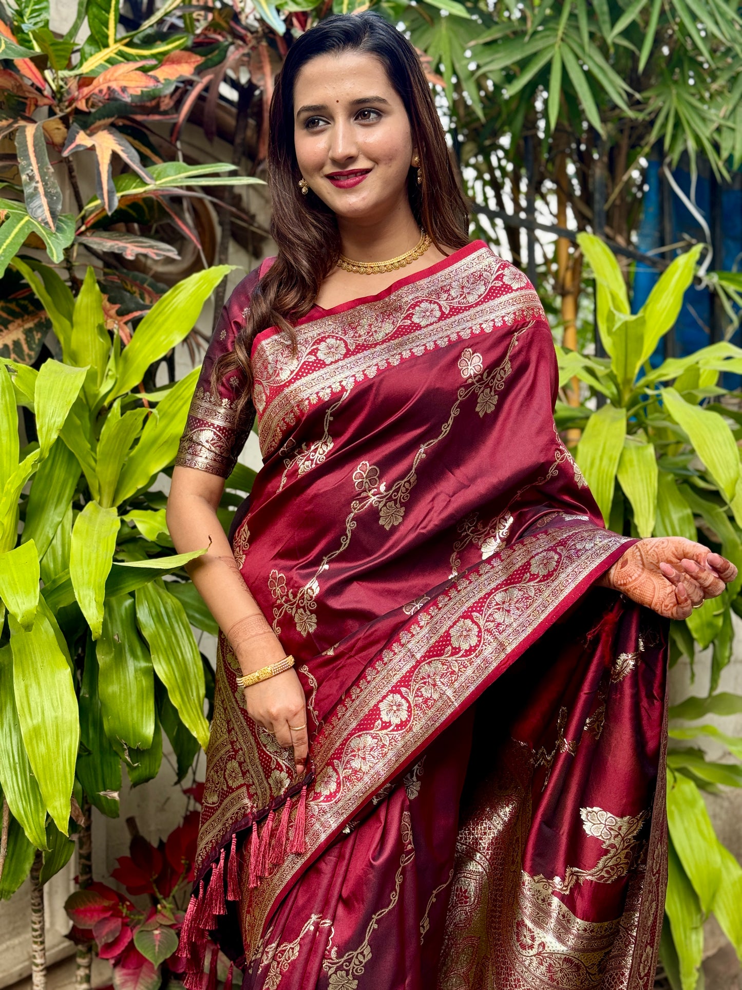 Banarasi Mashru Silk Jaal Weaving Saree