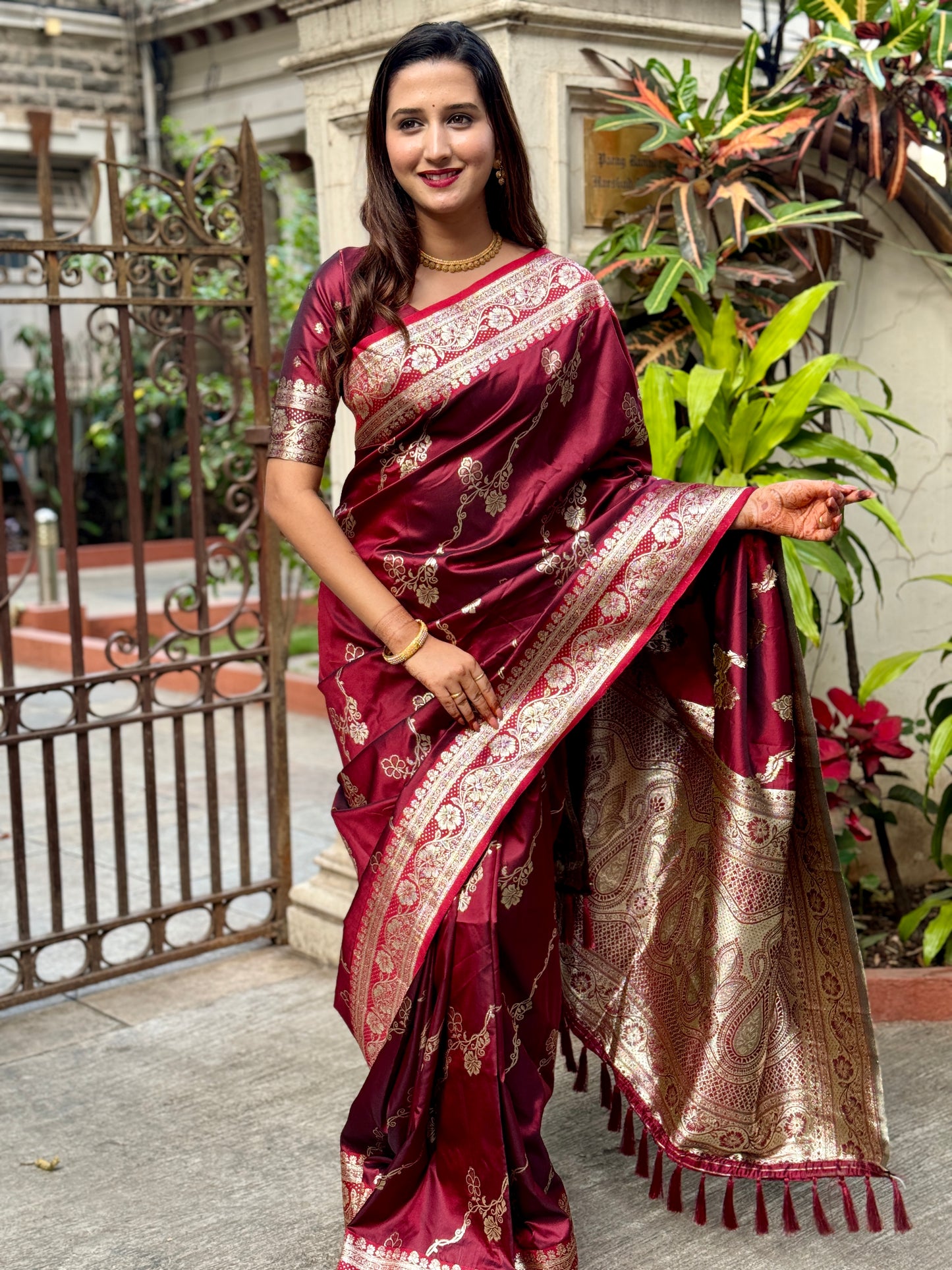 Banarasi Mashru Silk Jaal Weaving Saree