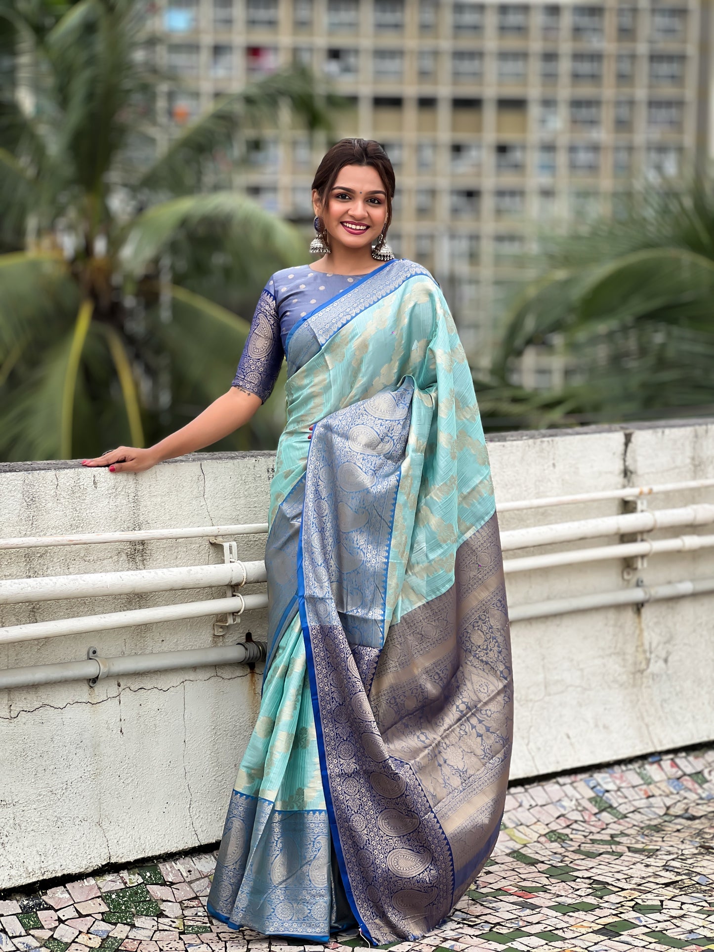 Banarasi Tissue Solitare Silk Weaving Saree