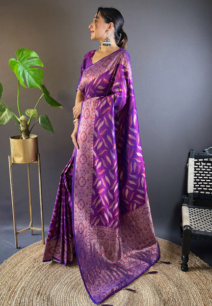 Banarasi Silk Paan Weaving Saree