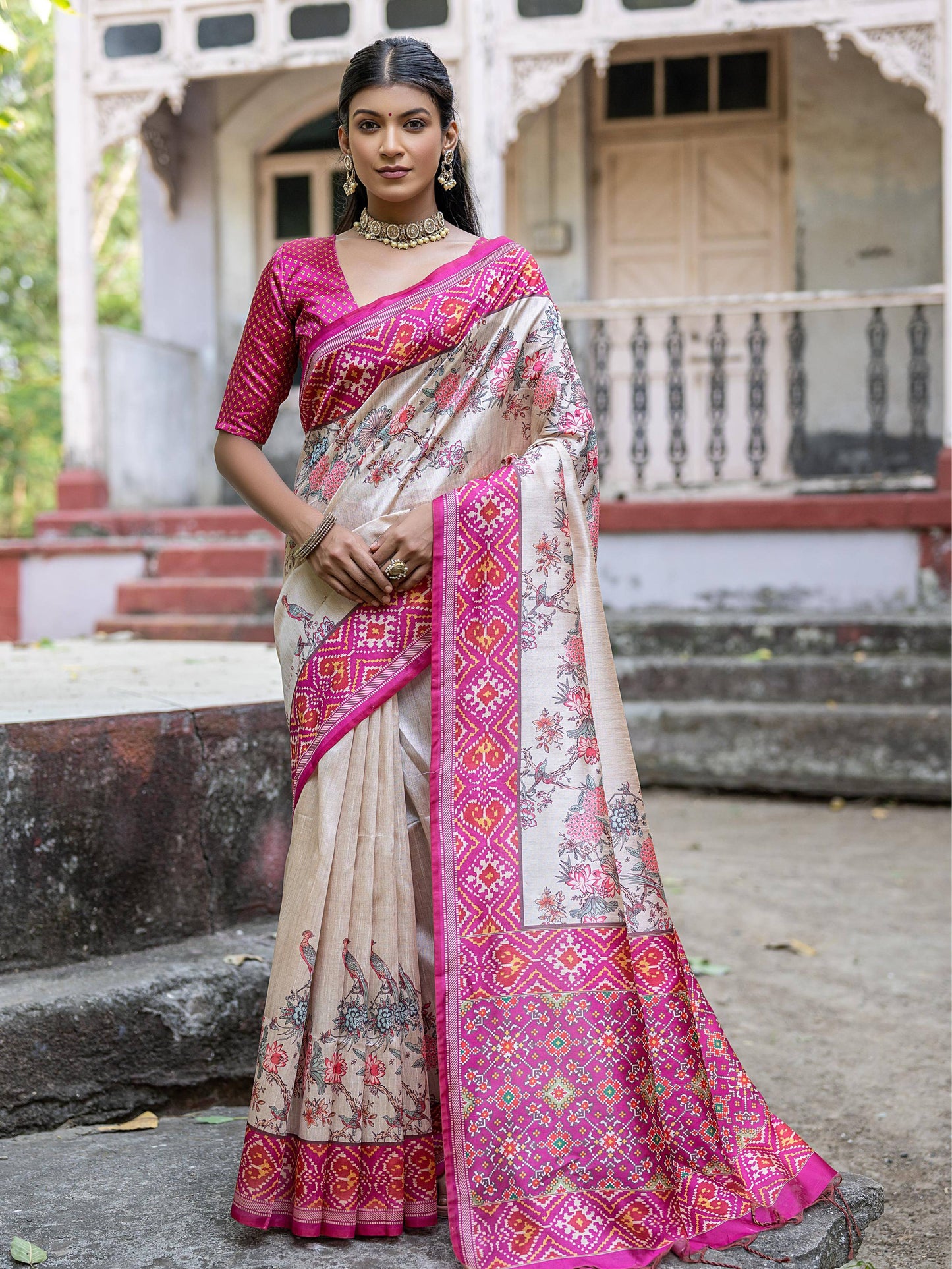 Soft Tussar Silk with Patola Print on Pallu with Floral Jal  on body.